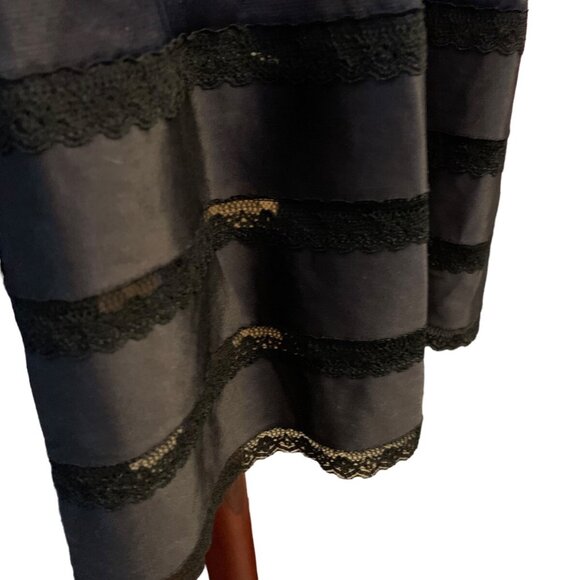 Vintage Black w Tiered Lace Size L Women's Slip Sleepwear Nightgown No Tag - Picture 4 of 9